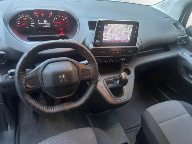 Peugeot Partner image 8
