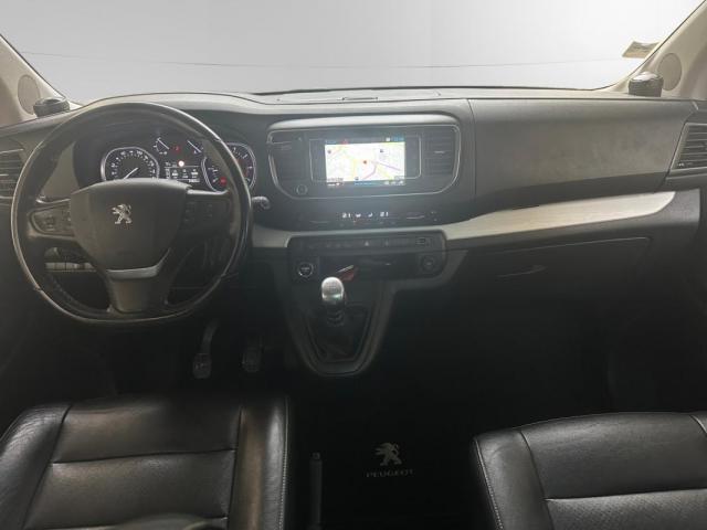 Peugeot Traveller image 1
