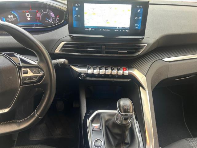 Peugeot 5008 image 9