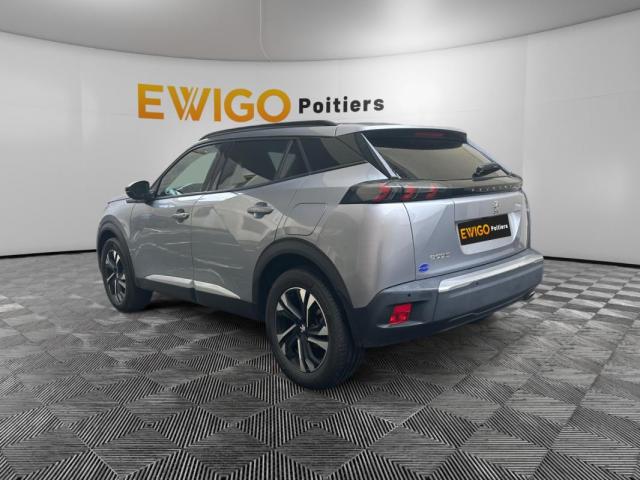 Peugeot 2008 image 8