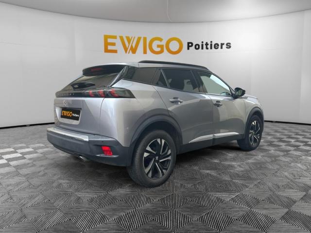 Peugeot 2008 image 2