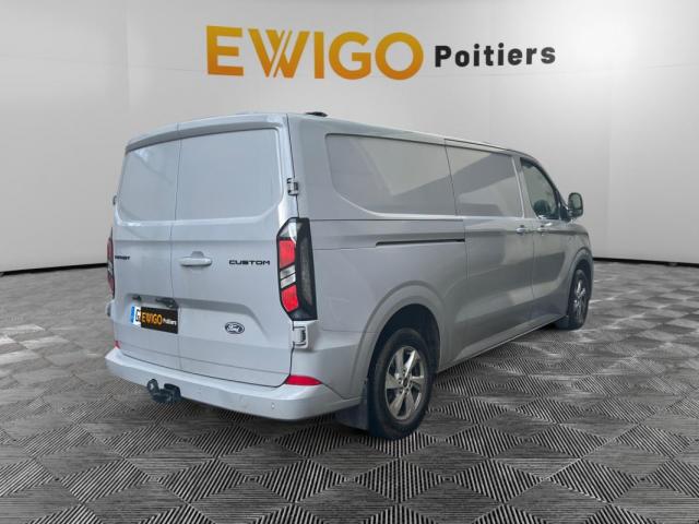 Ford Transit image 5