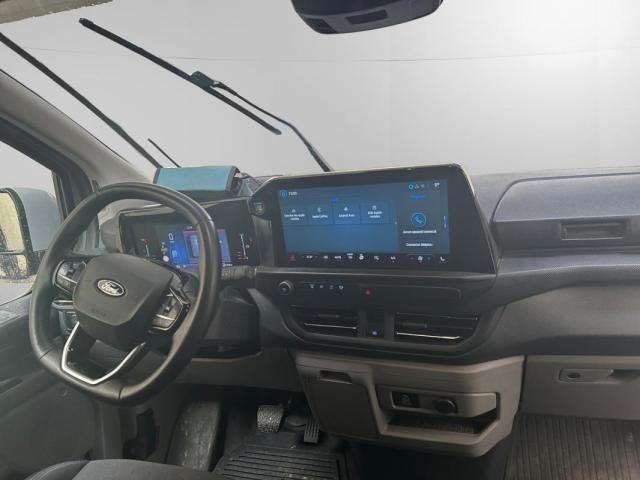 Ford Transit image 3