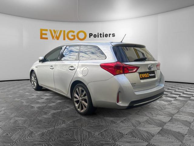 Toyota Auris image 5