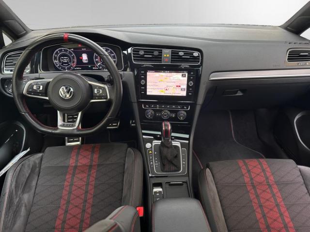 Volkswagen Golf image 5