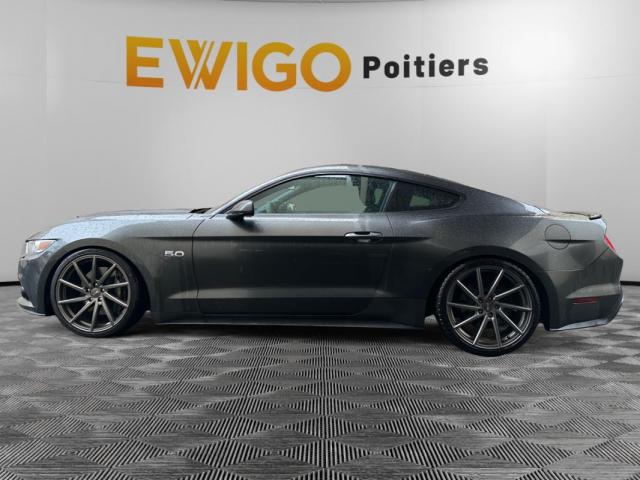 Ford Mustang image 9