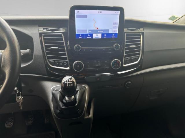 Ford Transit Custom image 1