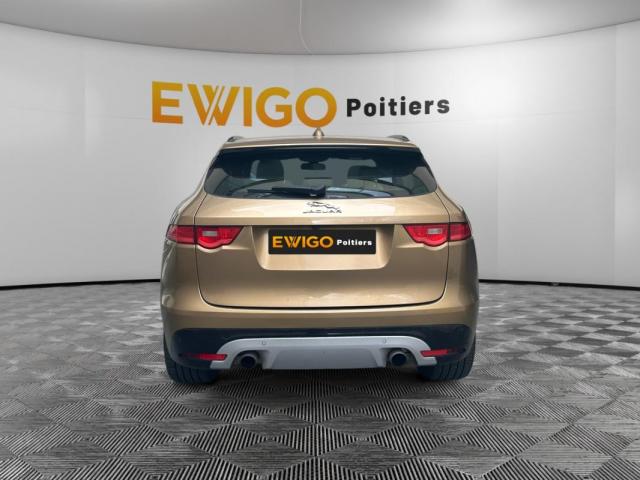 Jaguar F-Pace image 3