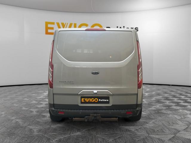 Ford Transit Custom image 3