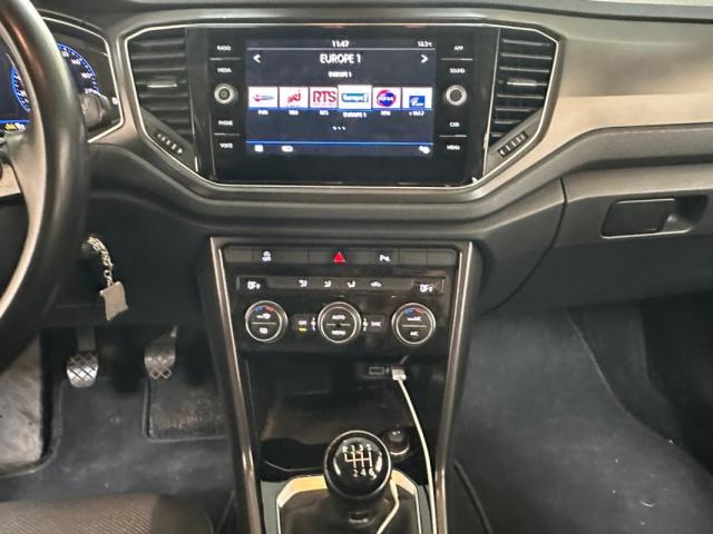 Volkswagen T-Roc image 8