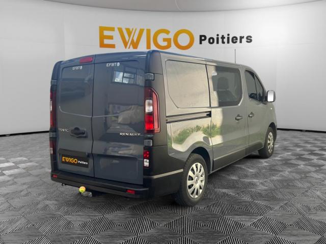 Renault Trafic image 2
