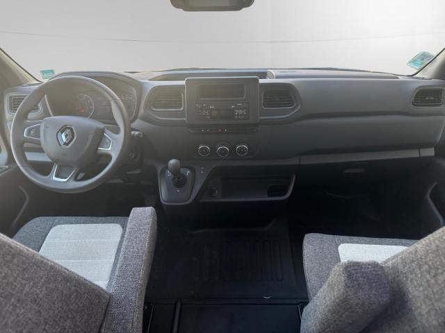 Renault Master image 8