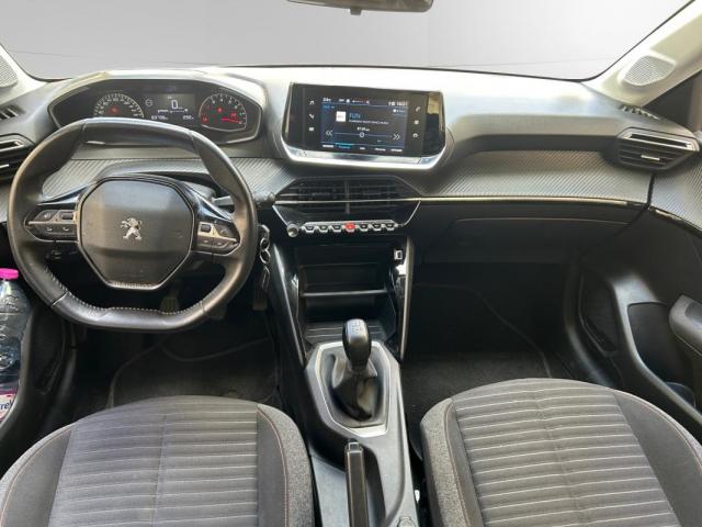 Peugeot 208 image 6