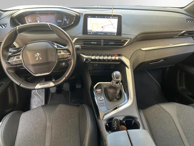 Peugeot 3008 image 1