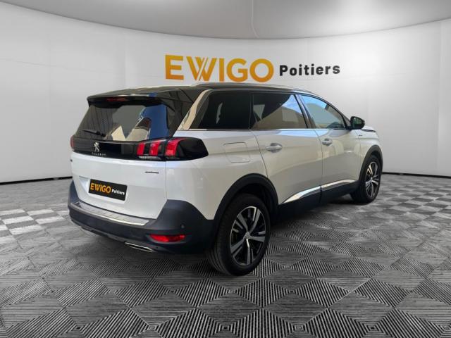 Peugeot 5008 image 3