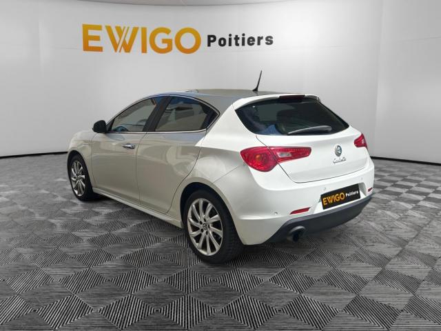 Alfa Romeo Giulietta image 2