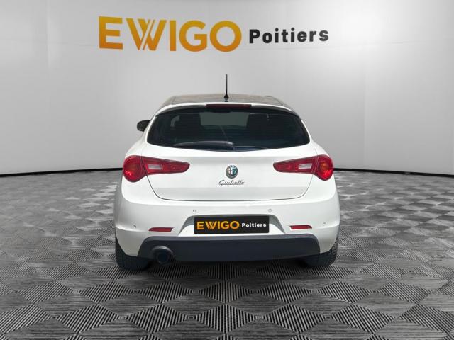 Alfa Romeo Giulietta image 1