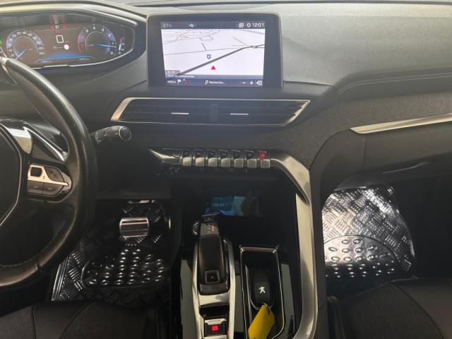 Peugeot 3008 image 2