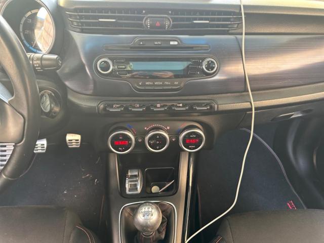 Alfa Romeo Giulietta image 7
