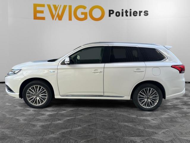 Mitsubishi Outlander image 3