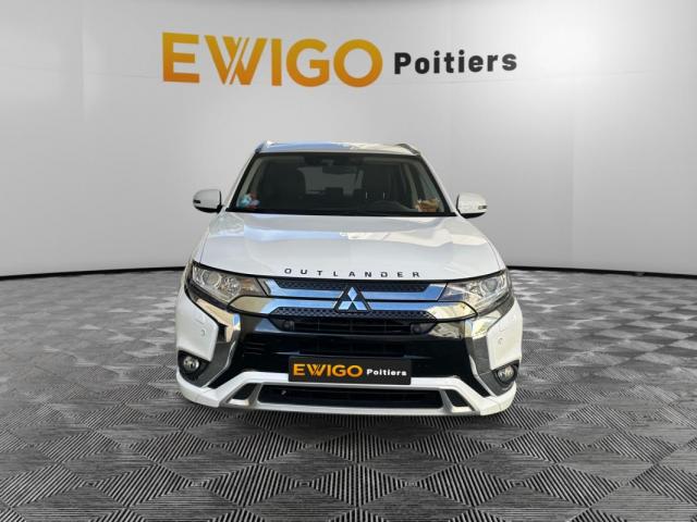 Mitsubishi Outlander image 2