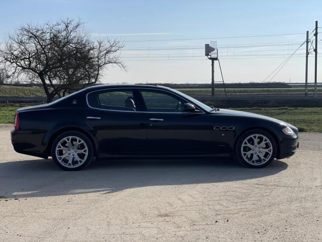 Maserati Quattroporte image 2