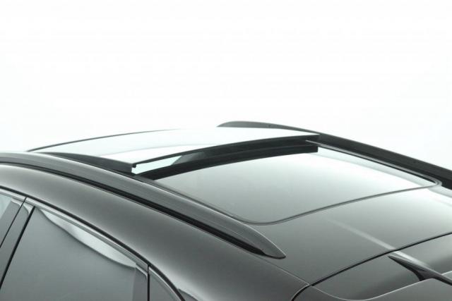 Porsche Macan image 6