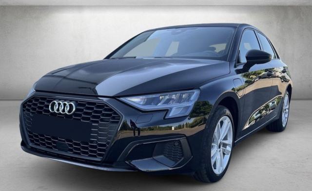 Audi A3 Sportback 40 Tfsie 204 Hybride Rechargeable / Camera De Recul Apple Carplay Android Auto Keyless