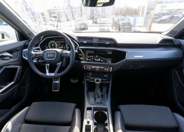 Audi Q3 image 4