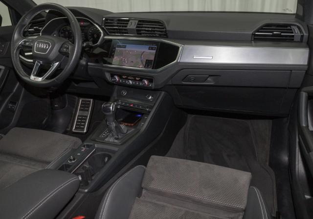 Audi Q3 image 5