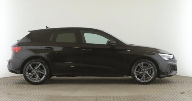 Audi A3 Sportback image 3
