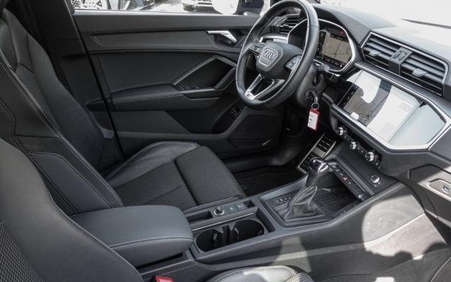 Audi Q3 image 9
