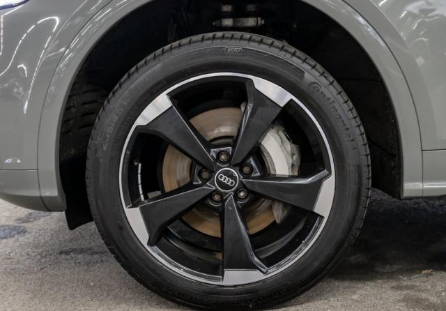 Audi Q5 image 1