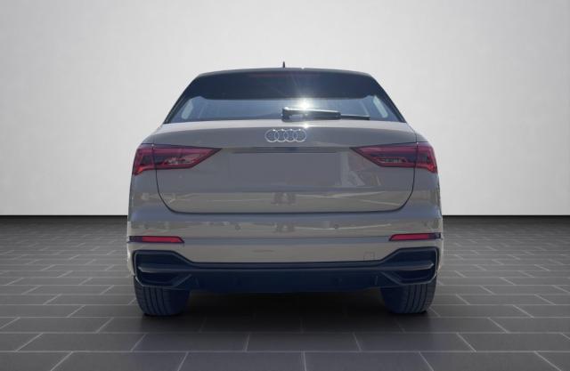 Audi Q3 image 3