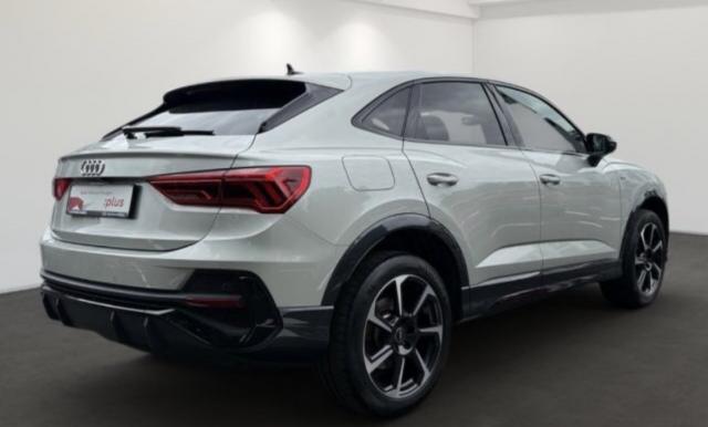 Audi Q3 image 8