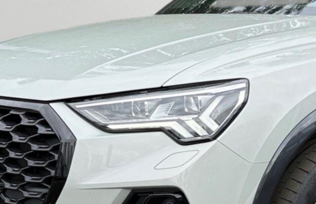 Audi Q3 image 9