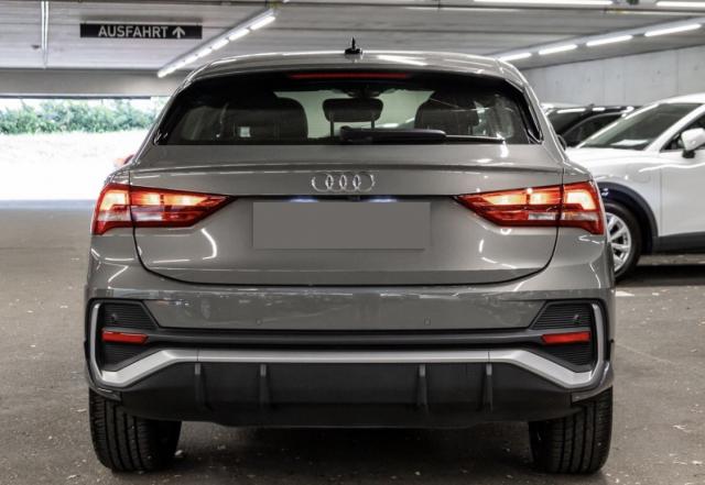 Audi Q3 image 9