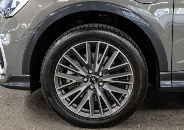 Audi Q3 image 6
