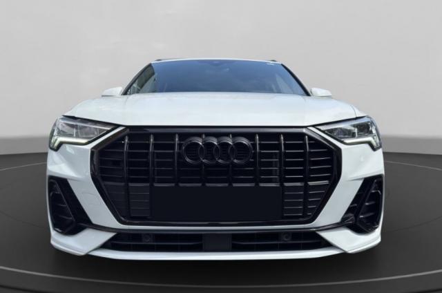 Audi Q3 image 2