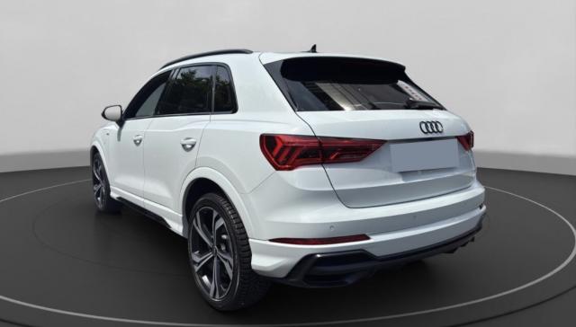 Audi Q3 image 8