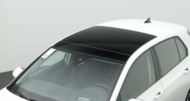 Volkswagen Golf image 8
