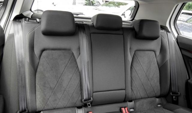 Volkswagen Golf image 2