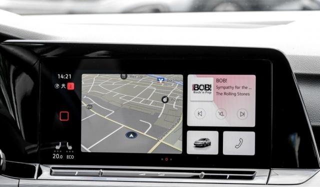 Volkswagen Golf image 6