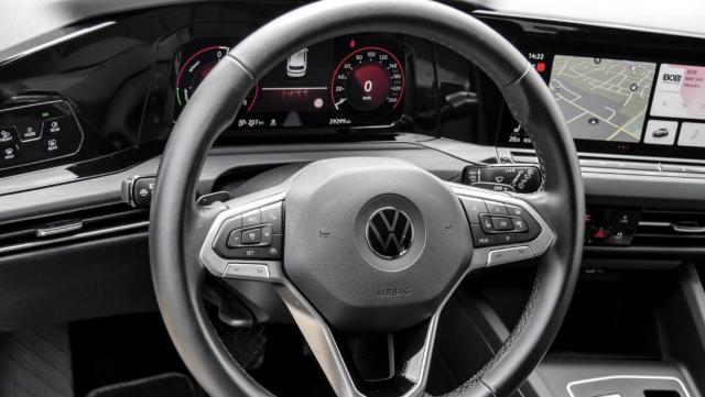 Volkswagen Golf image 4