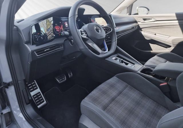 Volkswagen Golf image 7