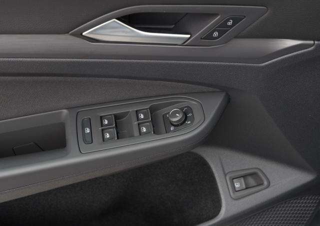 Volkswagen Golf image 2