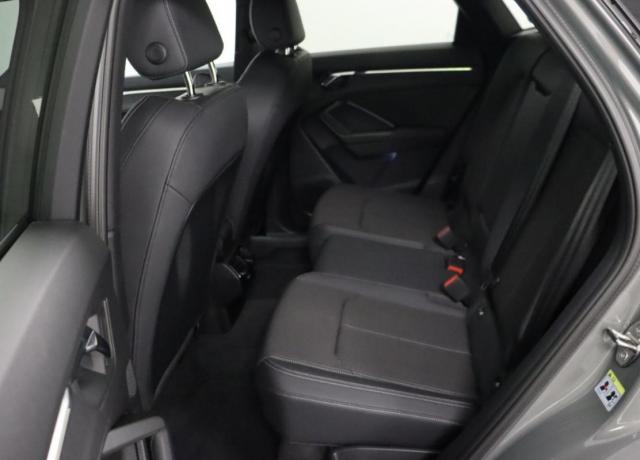 Audi Q3 image 7
