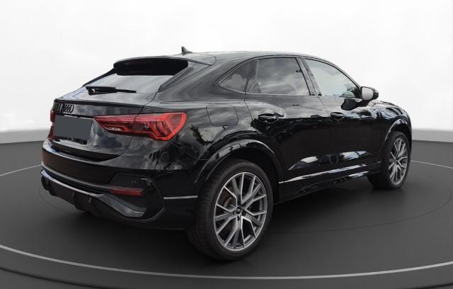 Audi Q3 image 9