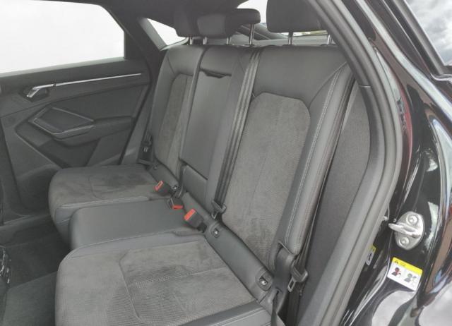 Audi Q3 image 4