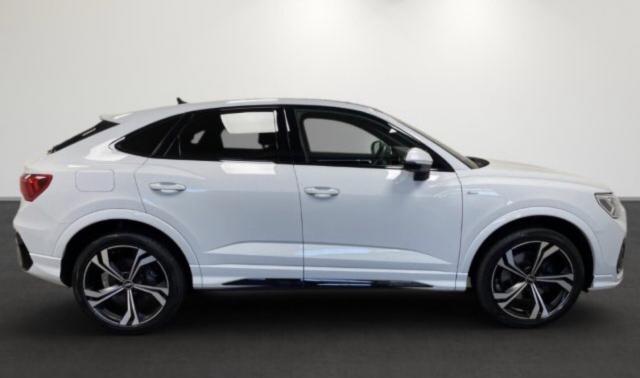 Audi Q3 image 2